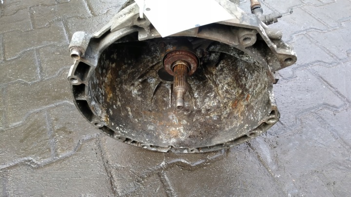 фото №6, Ford transit v 2,4d коробка передач 4c1r7003aa 101kw 137km