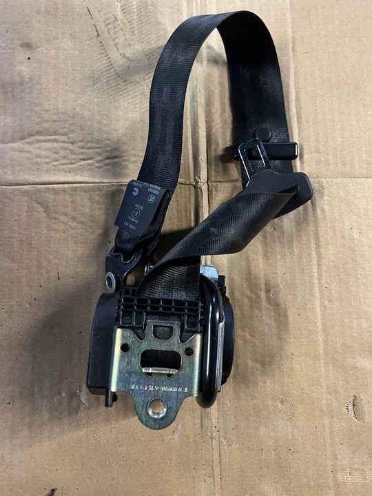 фото №1, Range rover pas безопасности зад cpla-611b68-cf