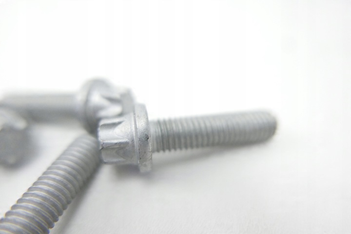 фото №5, Гвинти termostu натягувач ремінь saab 11097431