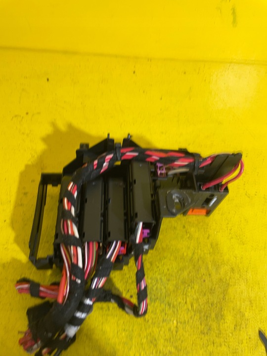 фото №6, Audi a4 b8 - коробка предохранителей