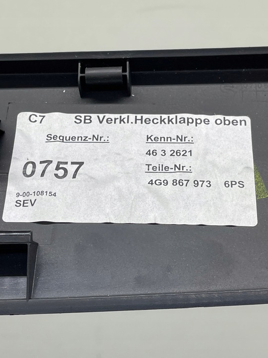 фото №11, Audi a6 c7 avant обивка обшивки крышки багажника кнопка подъёма