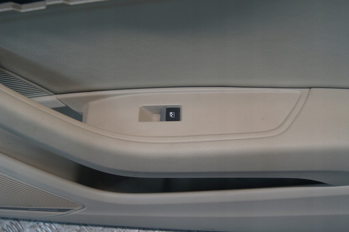 фото №9, Audi a5 8w f5 cabrio usa боковина двері праві