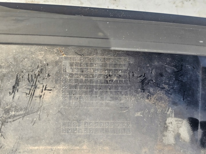 фото №14, Dół бампера спойлер бампер audi e-tron 4ke 22- перед переднее решётка