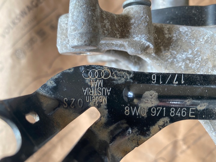 фото №8, Audi a4 b9 8w поворотный кулак зад правая 8w0505460c 8w0505432p 72km