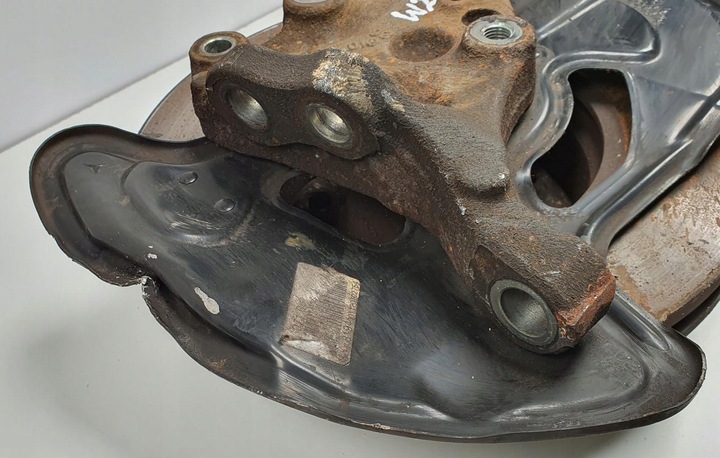 фото №4, Ступица поворотный кулак левый перед mercedes w204