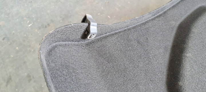 фото №16, Q3 83a полка багажника зад задняя чёрная 22r 83a867769a