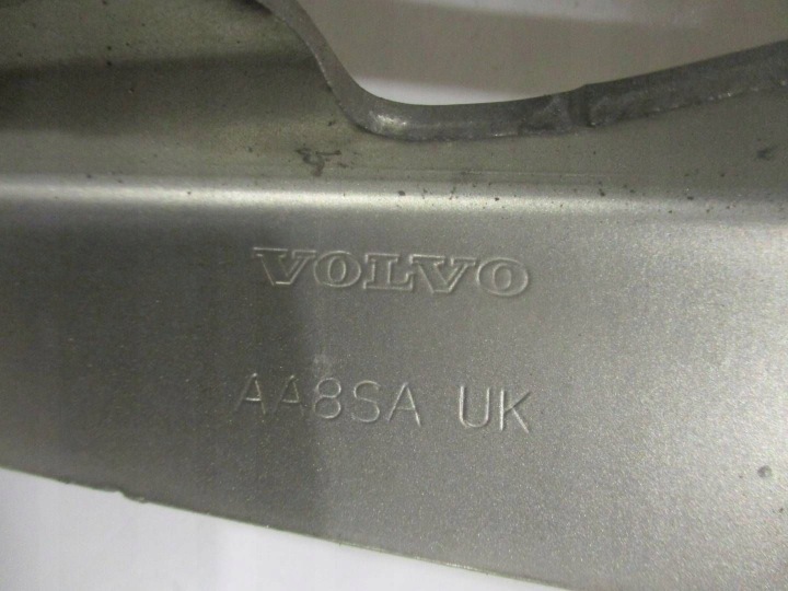 фото №10, Петля капота перед передний правое volvo xc60 i дорестайлинг 08-12 484-16