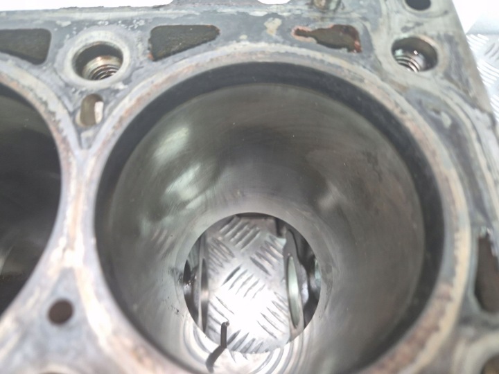 фото №10, Блок  двигуна mercedes vito viano 2.2 cdi w639 r6460110801 om646.980