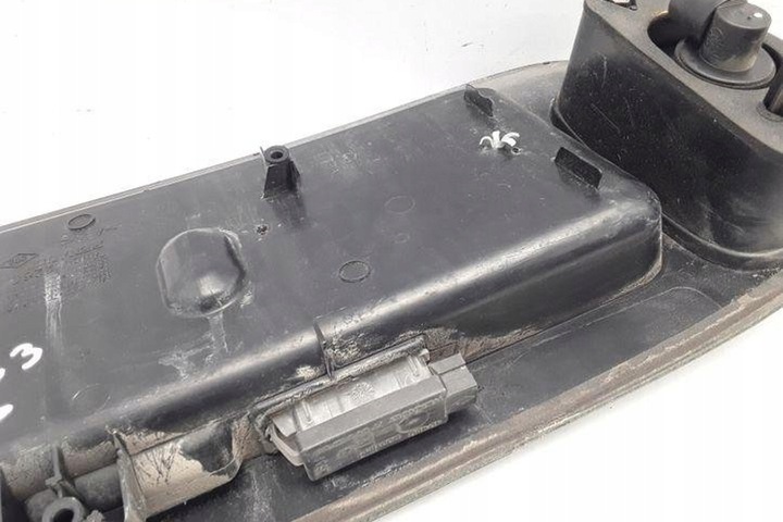 фото №7, Подсветка номер регистрации renault scénic i ja0/1_ 7700428070 2.0l