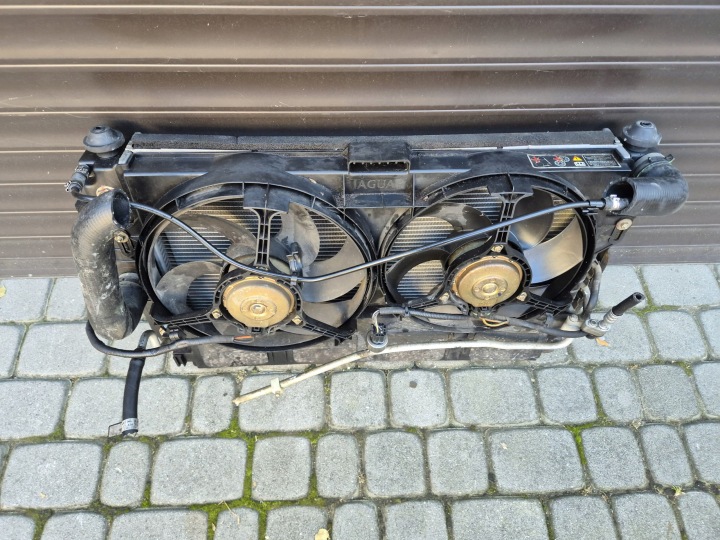 фото №5, Jaguar xk xk8 x100 радиатор комплект v8 оригинал 1996-