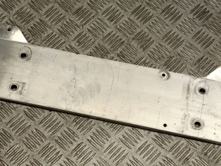 фото №9, Bmw (oem) 8499413 3' g20 g21 кронштейн балка підсилювач нижня