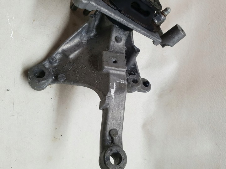 фото №6, Renault clio iv 1.5 dci лапи подушка двигателя коробки l