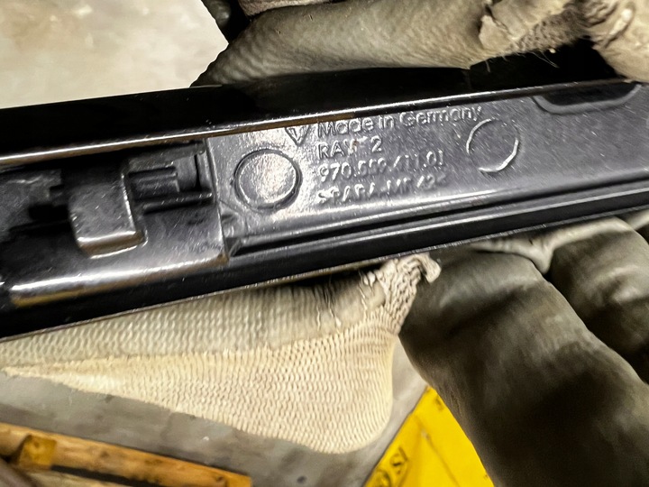 фото №11, Планка крышная левая porsche panamera 970 i рестайлинг lc9z c9z