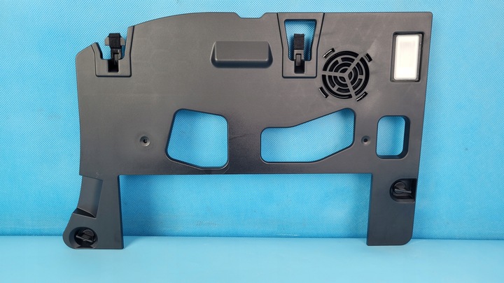 фото №8, Bmw f44 захист панелі консолі 146228 динамік 9151127 лампа інтер'єру 9472762