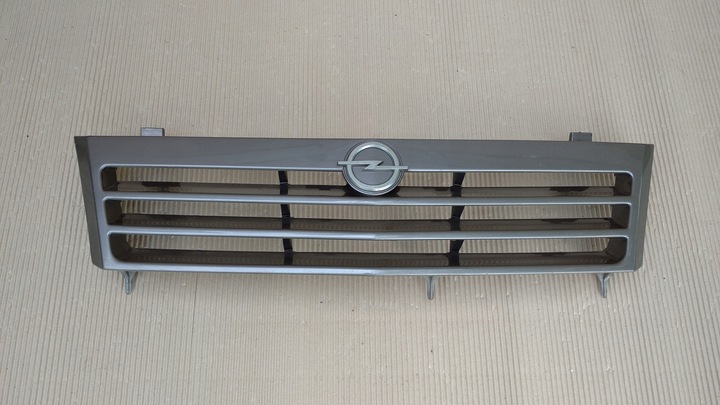 фото №1, Решётка радиатора решётка opel ascona c рестайлинг 1986- 90270530
