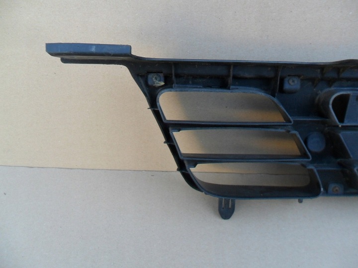 фото №12, Nissan x-trail t30 2001 2002 2003 2004 2005 решётка