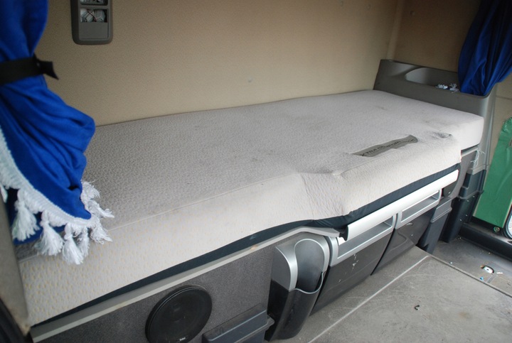 фото №1, Кровать нижняя materac коробка передач комплект daf 105 xf