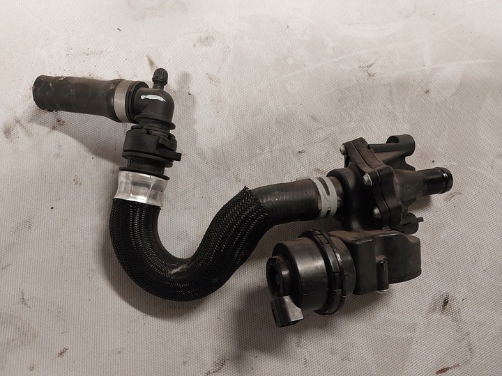 фото №1, Корпус термостата термостат renault scenic iv 1.3 tce 922309109r