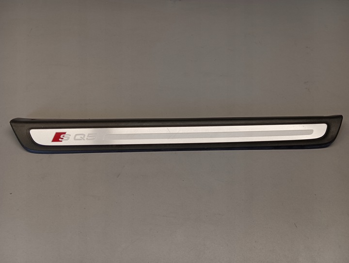 фото №1, Накладка порогова праві audi q5 sq5 8r0853374g