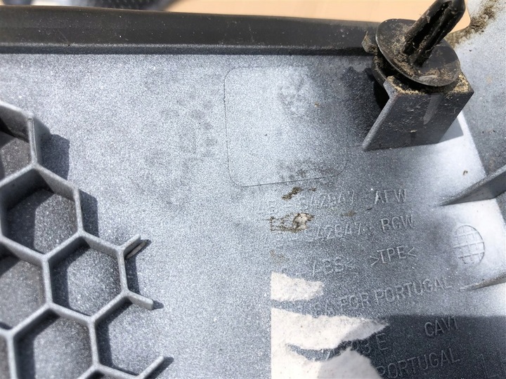 фото №10, Захист петля кришки зад лівий ford kuga mk3