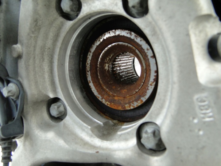 фото №12, Mercedes поворотный кулак передняя левая a2053323700 c класс 205 c43 amg рестайлинг 4mat