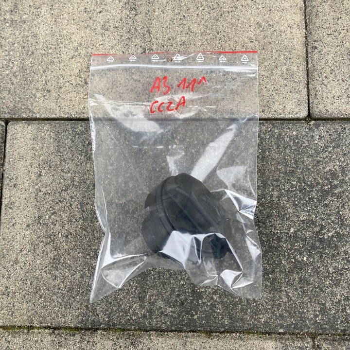 фото №7, Audi a3 рестайлинг 2011r 2,0 tfsi крышка заливка топлива 1j0201553ah