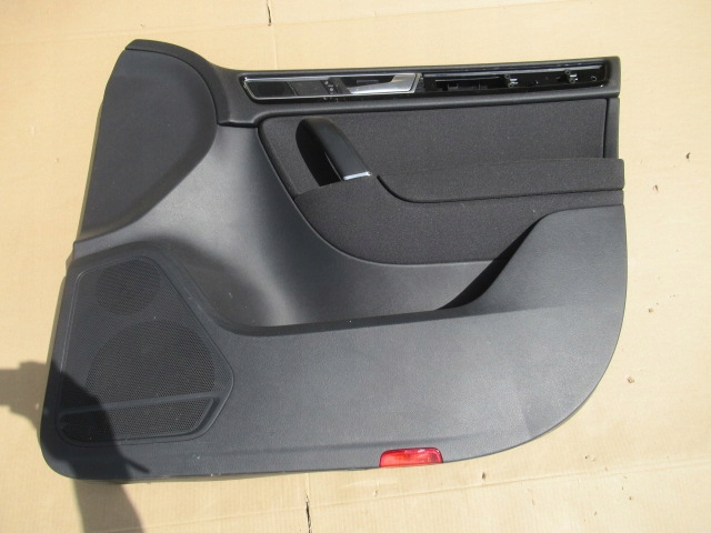 фото №1, Боковина оббивка двері праві перед матеріал vw touareg ii 7p0