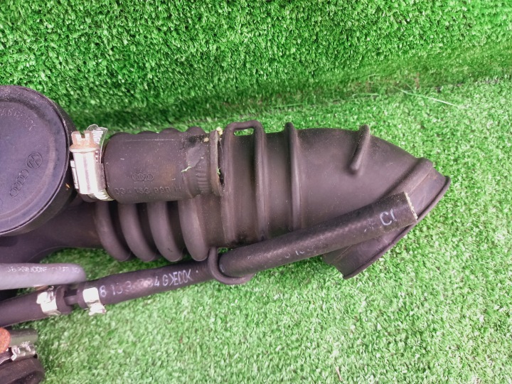 фото №11, Vw passat b5 1.8 turbo aeb труба воздуховод трубка  воздуха клапан 058133356h