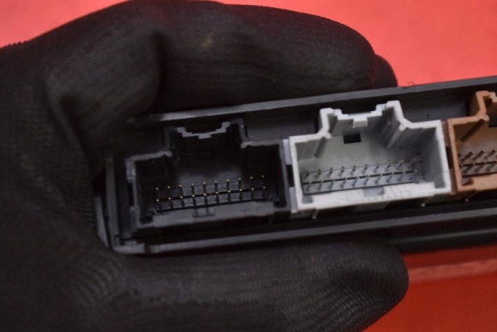 фото №7, Блок управления  модуль ecu thermal controller 1034215-00-a tesla модель s 16-21