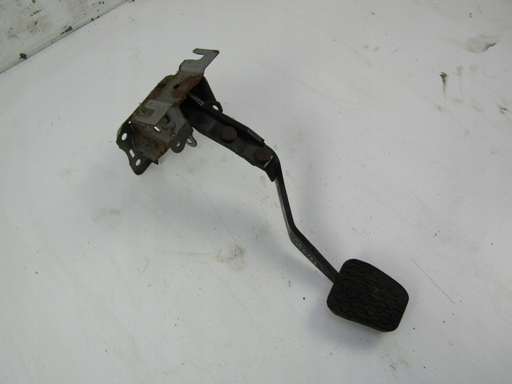 фото №1, Mazda 6 i gg педаль тормоза 5b mt