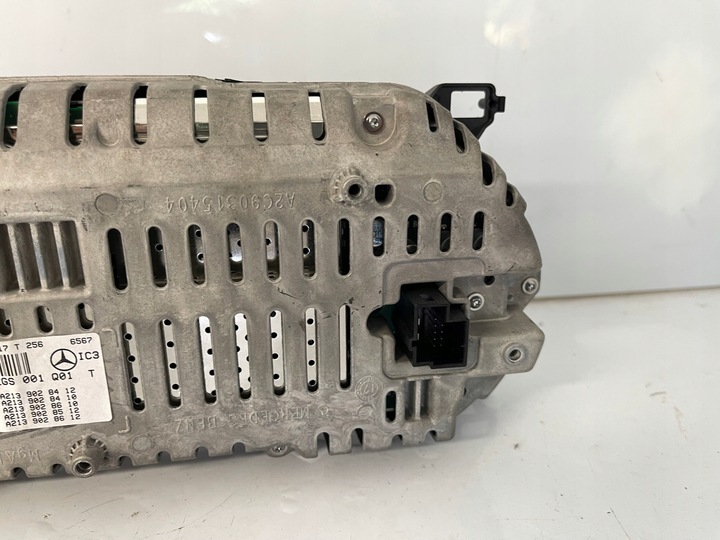 фото №9, Mercedes e w213 2.0 cgi спидометр приборы a2139006419 европа