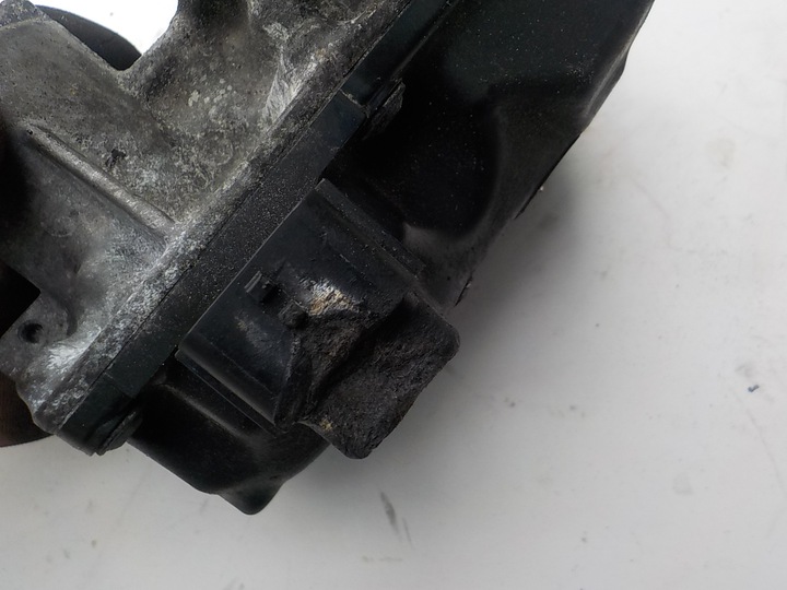 фото №3, Mercedes w205 1.6 cdi клапан egr