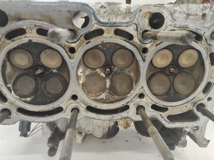 фото №4, Mitsubishi colt smart 1.1 mn155158g головка двигуна вали