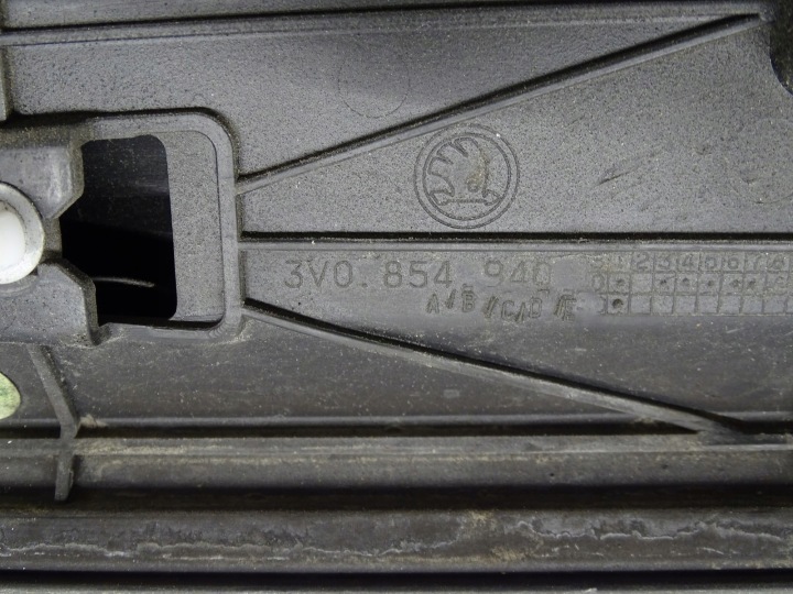 фото №9, Молдинг защита дверь правая перед skoda superb iii 3v0854940