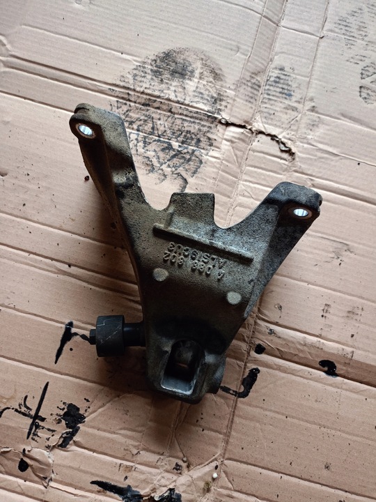 фото №1, Bmw n57d30 лапи двигуна f30 4088802