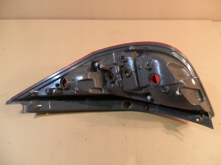 фото №11, Hyundai i30 hb лампа зад левая задняя 92401-2r0