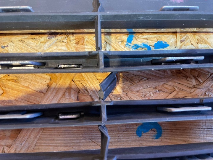 фото №11, Ford focus mk3 iii рестайлінг 14-19 решітка решітка радіатора решітка середня бампера перед