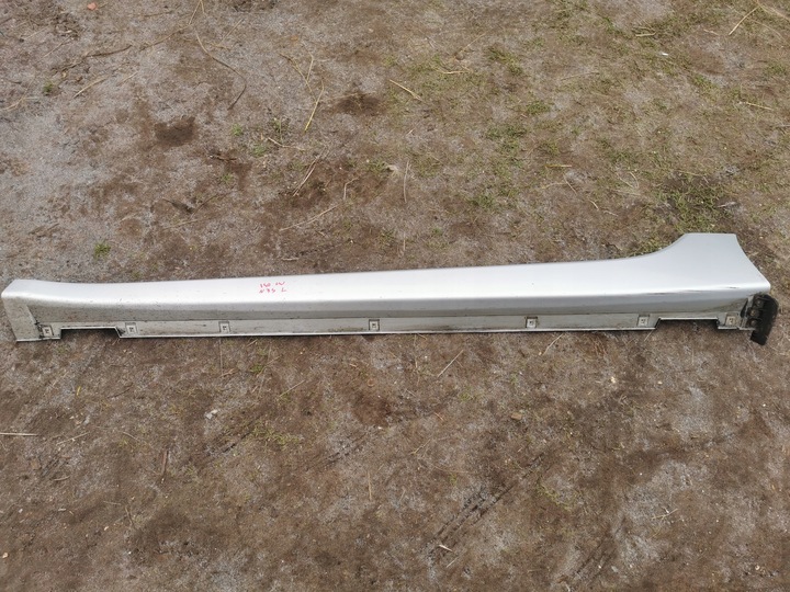 фото №1, Hyundai i40 универсал планка пороговая левая n3s