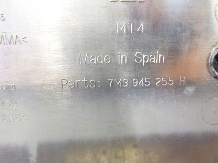 фото №11, Лампа подсветка номерного знака накладка vw volkswagen sharan рестайлинг 01r.