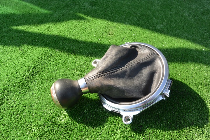 фото №1, Ручка чехол изменения коробки передач kpl audi tt 8j механическая коробка передач