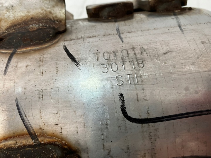 фото №9, Chr c-hr 1.8 гібрид глушник середній каталізатор