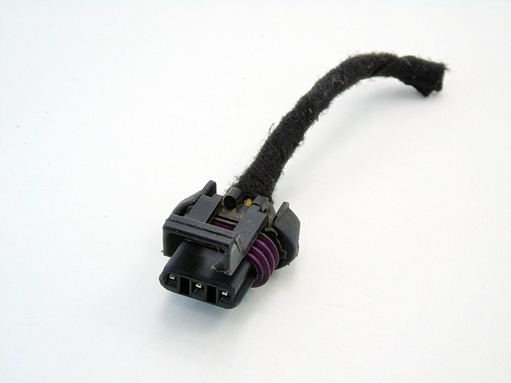 фото №1, Штекер роз'єм 1.4 1.6 1.8 2.0 16v astra g vectra b zafira meriva corsa