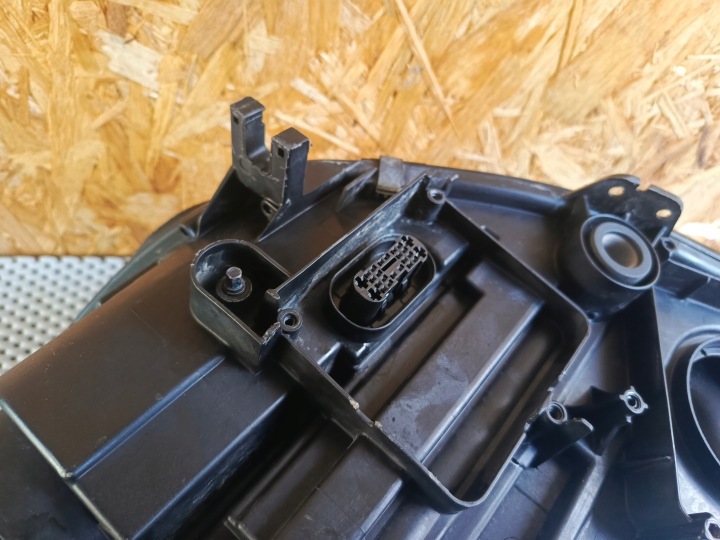 фото №10, Фара передня права audi a4 повний led 8w0.941.034