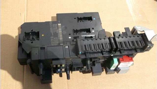 фото №1, Mercedes slk w172 модуль блок керування sam задній зад