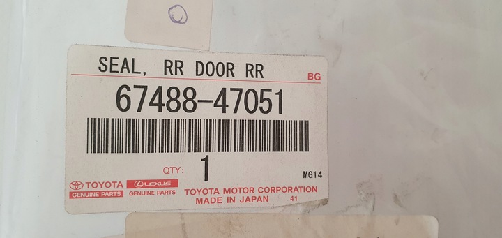 фото №5, Трикутник скла правий зад toyota prius v оригінальний номер новий