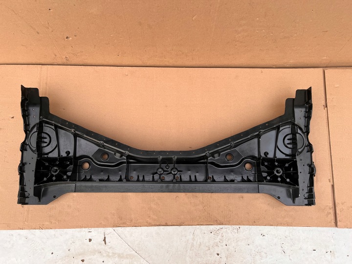 фото №6, Mercedes c-klasa w205 усилитель задние четверть