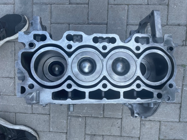 фото №11, Двигатель низ двигателя 1.6 hdi 8v peugeot 308 3008 4007 5008 508 евро 5 11-16r