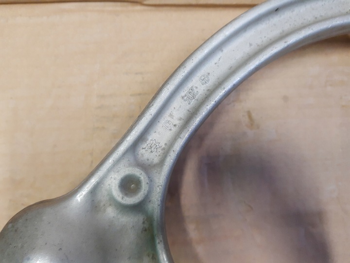 фото №9, Mercedes c w205 6.3 amg левый+ правый переднее верхний рычаг