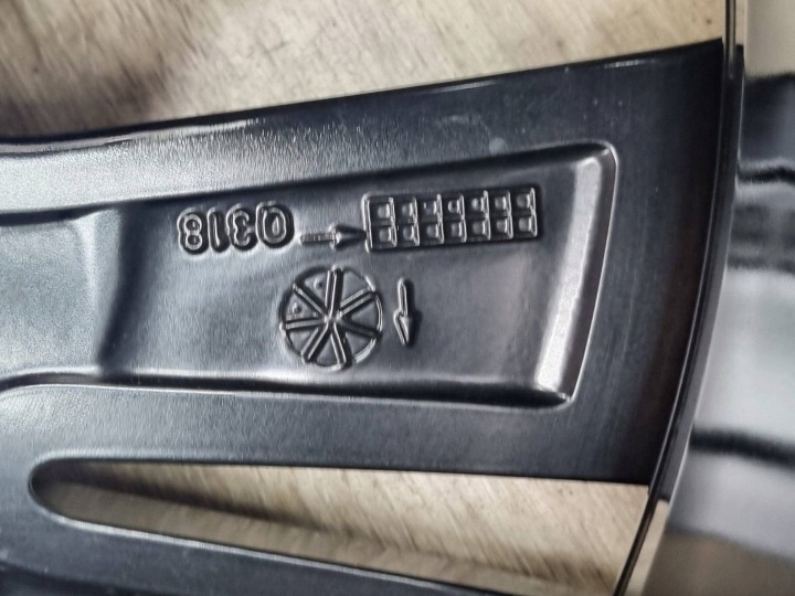 фото №12, Диск vw touareg iii 760 9jx20h2 et33 5x112 760601025s