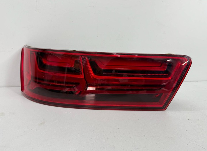 фото №1, Audi q7 sq7 4m0 лампа левая зад led очень красивая 4m0945093m